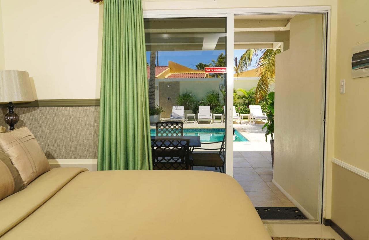 Yoyita Suites Aruba Villa Palm Beach Exterior photo